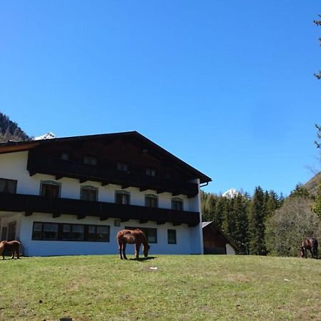 Pension Alpenrose Sankt Sigmund im Sellrain Buitenkant foto