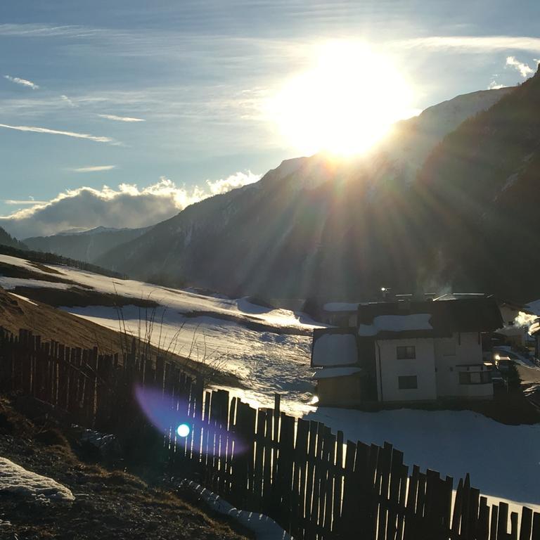 Pension Alpenrose Sankt Sigmund im Sellrain Buitenkant foto